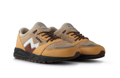 Karhu ARIA 95 OAK BUFF / WHITE