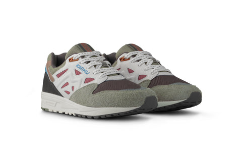 Karhu  LEGACY 96  DARK GULL GRAY / LIGHT MAHOGANY