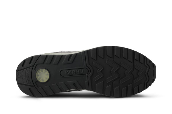 Karhu LEGACY 96 TEA / JET BLACK