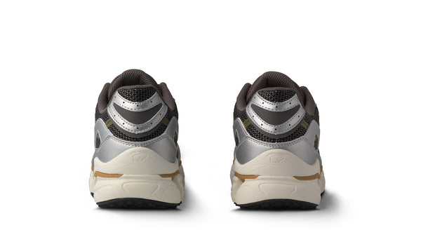 Karhu SUPER FULCRUM  SILVER / DARK GULL GRAY