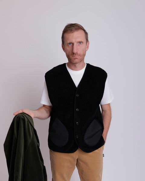 SMOOTHIE TEDDYFLEECE POCKET VEST -  black