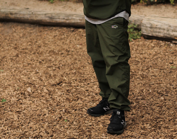 ABORRE TRACKSUIT PANTS - forest green ultralight